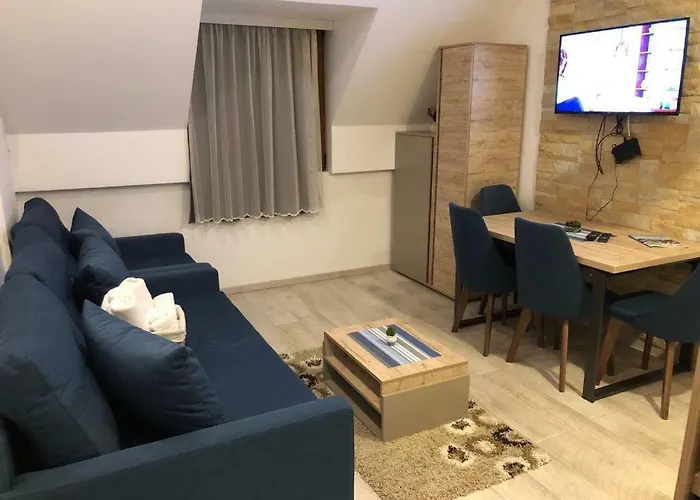 Milmari L33 Apartman *